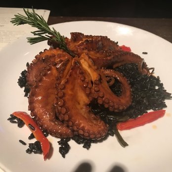 La Nacional - Octopus $555 pesos - Mexican Near Me - Monterrey, NLE