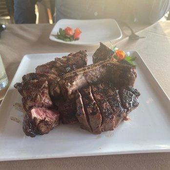 Queensview Steakhouse - Porterhouse - Steakhouses Near Me - Long Beach, California