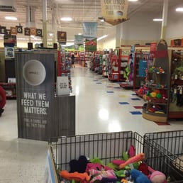 Nice clean Petco!