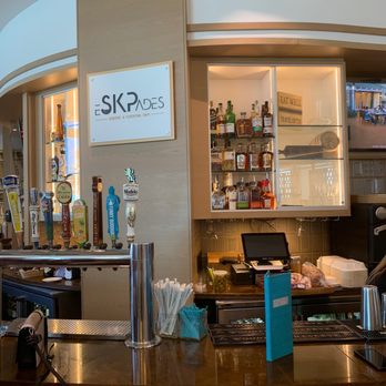 Eskpades Coffee & Cocktail Bar