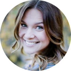 Lauren of Hello, Darling! *pretty hair for the modern bride*
