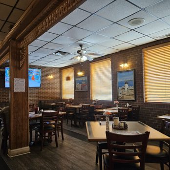 Scoozzi Restaurant - Dining Room - Seafood Near Me - Dundalk, Maryland Scoozzi Restaurant - Dining Room - Seafood Near Me - Dundalk, Maryland