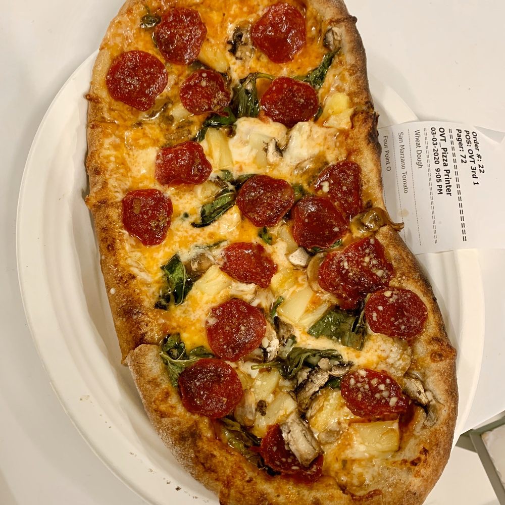 Oceanview Terrace - The 4.0 ($8.50) - any 4 toppings of your choice. This has pepperoni, pineapple, basil and mushrooms on wheat dough with tomato sauce - Cafeteria Near Me - La Jolla, California