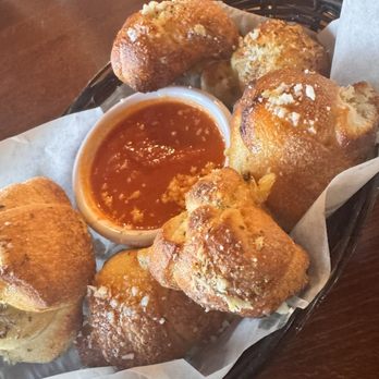 Verola's Pizzeria - Garlic Knots - Pizza Near Me - Clearwater, Florida