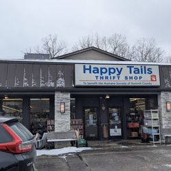 Happy Tails Thrift Shop - Front
