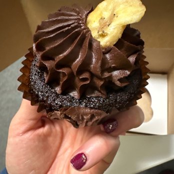 Cupcakin Bake Shop - Vegan chocolate banana - Cupcakes Near Me - San Francisco, California Cupcakin Bake Shop - Vegan chocolate banana - Cupcakes Near Me - San Francisco, California