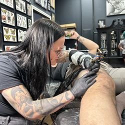 Sammi tatting the homie