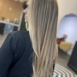 Mane Salon