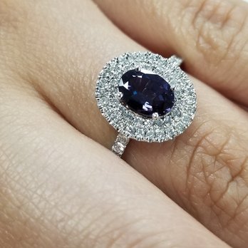 Safiya Alexandrites - The original setting of the 0.87ct alexandrite ring. Beautiful, but we had a specific setting in mind. - Jewelry Near Me - Los Angeles, California