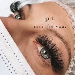 Hot Blinks Beauty Bar - Long and luxurious volume