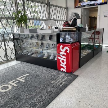 Snkr Box - Shoe Stores Near Me - Tukwila, Washington Snkr Box - Shoe Stores Near Me - Tukwila, Washington