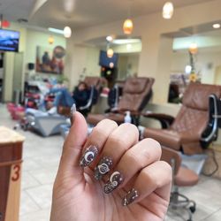 Avalon Nails & Spa