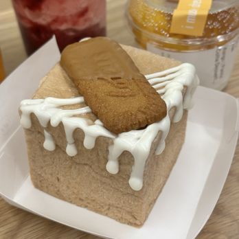 KŌRI Bakery & Dessert - Desserts Near Me - Orlando, Florida