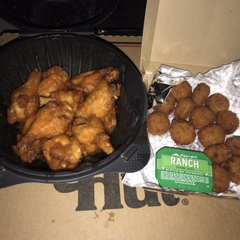 Pizza Hut - Appetizers Quepapas & Wings - Pizza Near Me - Castaic, California Pizza Hut - Appetizers Quepapas & Wings - Pizza Near Me - Castaic, California