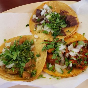 Los Cocos - Taco Tuesday ($1 each!!): your choice of marinated pork, chicken, steamed goat, liver, ground beef, or chorizo. Comes with onions & cilantro - Mexican Near Me - Melrose Park, Illinois