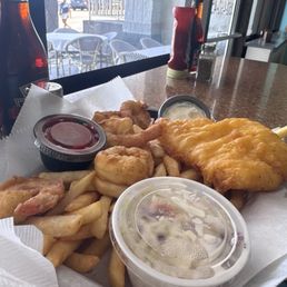 Fried cod and shrimp Fried cod and shrimp