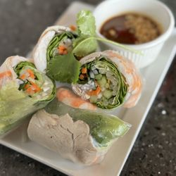 Lantern House Viet Bistro - Summer roll