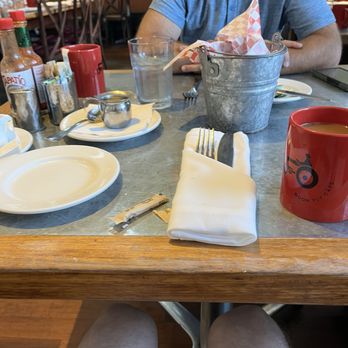 Boon Fly Cafe - Boon fly donuts - American Near Me - Napa, California