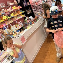 Koneko Kafe - My son purchasing his own squishys