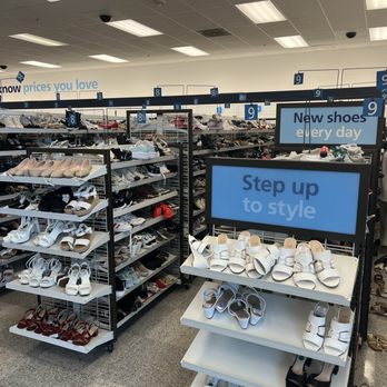 Ross Dress for Less - Shoes - Department Stores Near Me - Lihue, Hawaii