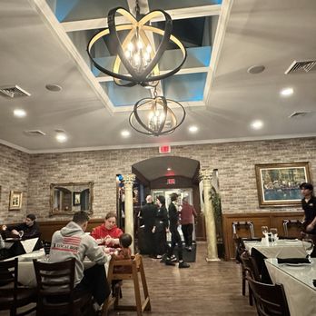 Luigi's Trattoria - Interior - Italian Near Me - Myrtle Beach, South Carolina