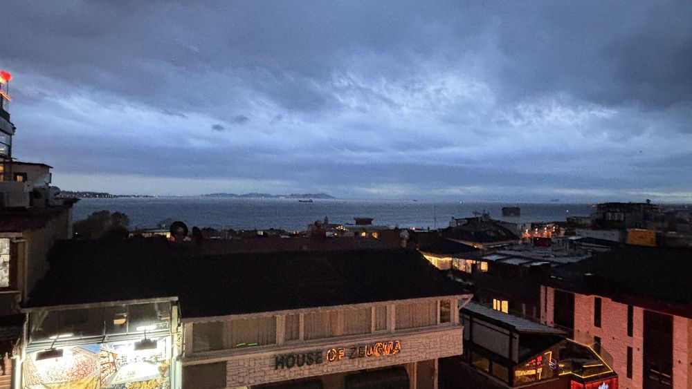 GLK PREMIER Regency Suites & Spa