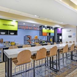 Home2 Suites by Hilton Dallas DeSoto - Breakfast Area