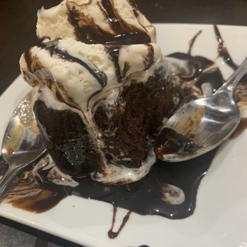 Ruby Tuesday - Lava cake - Burgers Near Me - New Port Richey, Florida Ruby Tuesday - Lava cake - Burgers Near Me - New Port Richey, Florida