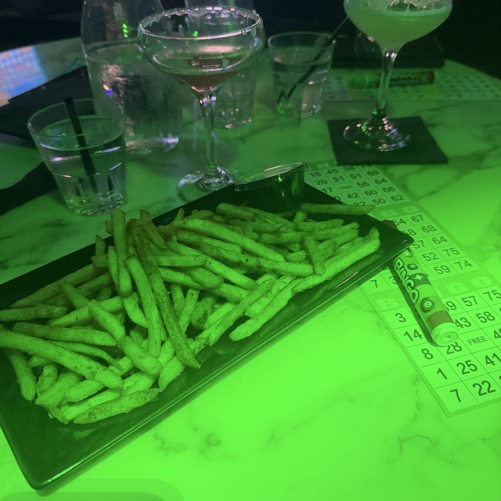 Maya Lounge - Basket fries - Lounges Near Me - Houston, Texas