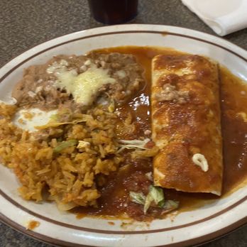 El Ranchito Mexican Restaurant - Burrito--I ate the chicken soft taco too quickly before I remembered to snap the picture - Mexican Near Me - New Haven, Missouri El Ranchito Mexican Restaurant - Burrito--I ate the chicken soft taco too quickly before I remembered to snap the picture - Mexican Near Me - New Haven, Missouri