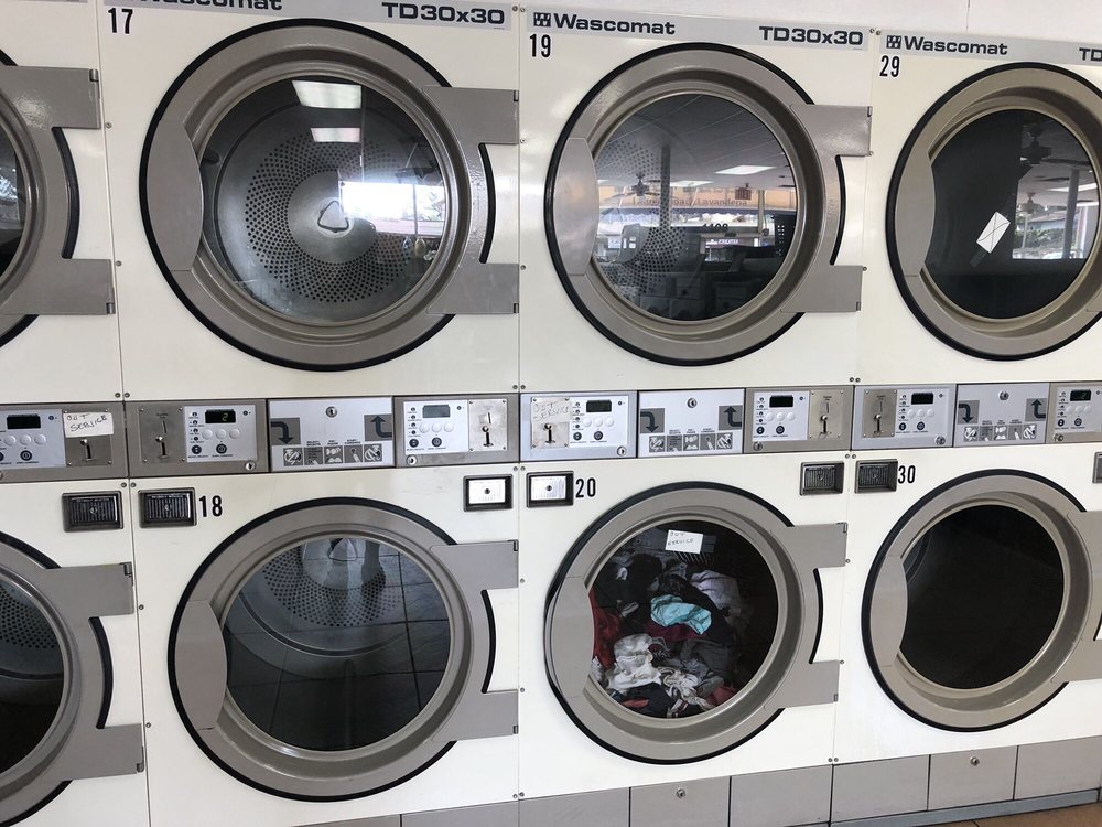 SENOR BUBBLES Updated September 2024 13 Photos & 18 Reviews 1408