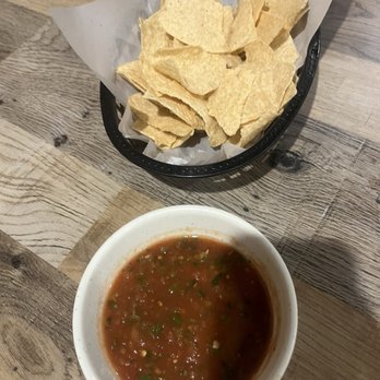 Las Maria’s Restaurant - Chips and salsa when you dine in - Salvadoran Near Me - Plano, Texas