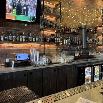 Burgaw Brewing - Bar - Brewpubs Near Me - Burgaw, North Carolina