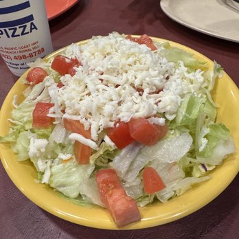 Big E Pizza - Large dinner salad - Pizza Near Me - Signal Hill, California