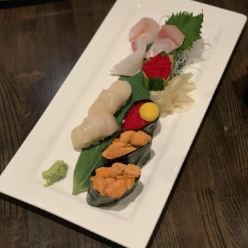 Sushi Hatsu - Japanese uni, scallops, madai, fluke, yellow tail belly and tabiko - Sushi Bars Near Me - Ambler, Pennsylvania