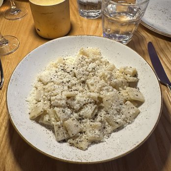 Ospi Venice - Cacio e Pepe - Italian Near Me - Venice, California Ospi Venice - Cacio e Pepe - Italian Near Me - Venice, California