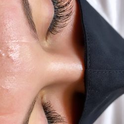 Lavi Lash and Spa - Classic set