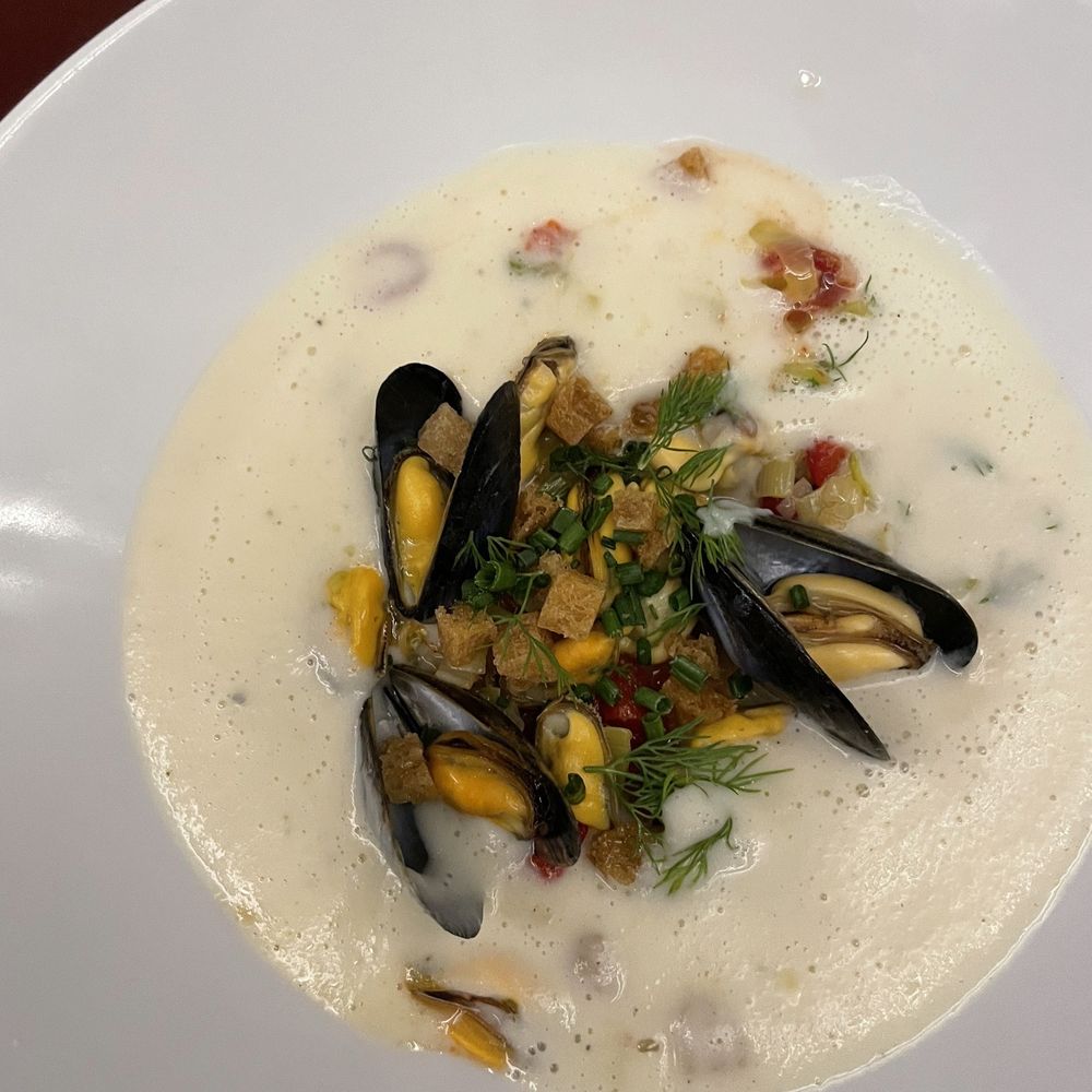 Celery soup with mussels Celery soup with mussels