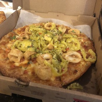 Pomodoro Pizzeria - The Rhode Islander pizza, size small. Really good! - Italian Near Me - Bristol, Rhode Island