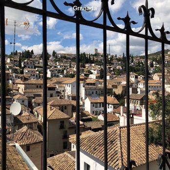 Huerto del Loro - Ideal para pasar una tarde Agustí con amigos. Si vienes de fuera de Granada es imprescindible . En la terraza se ve El Barrio de Sacromonte - Pubs Near Me - Granada, GR Huerto del Loro - Ideal para pasar una tarde Agustí con amigos. Si vienes de fuera de Granada es imprescindible . En la terraza se ve El Barrio de Sacromonte - Pubs Near Me - Granada, GR