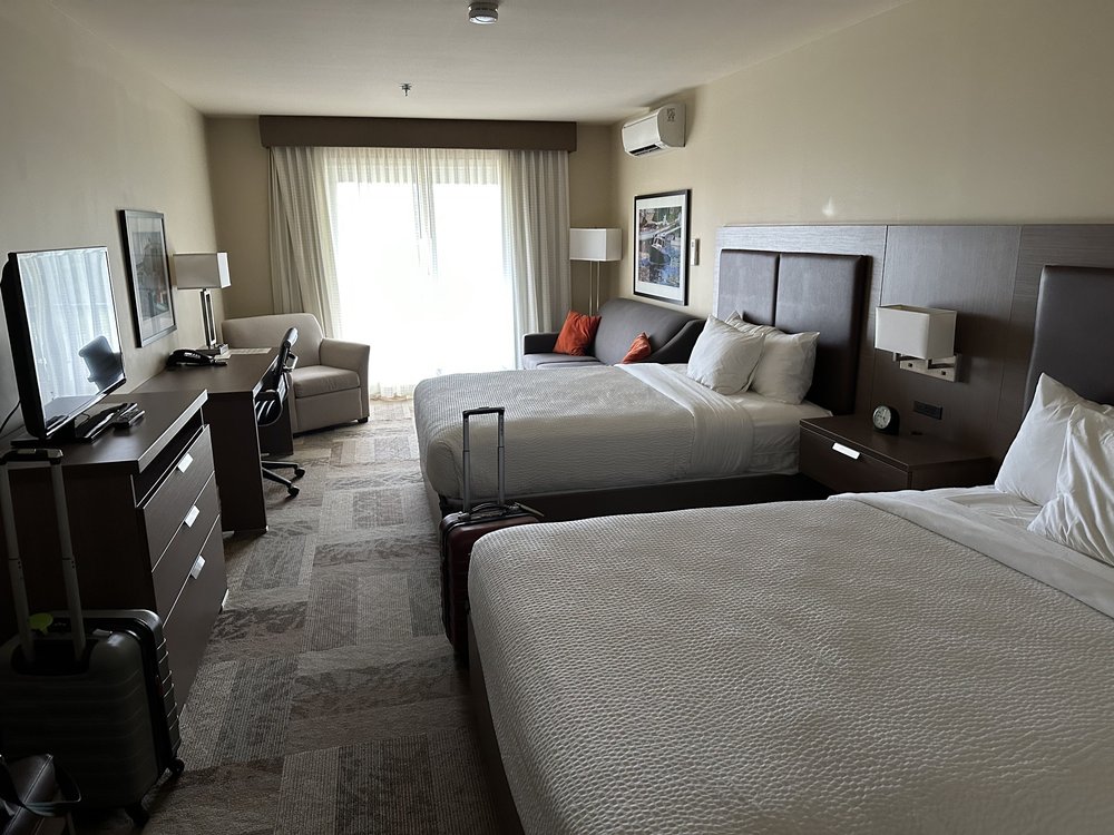 BELFAST HARBOR INN 28 Photos & 32 Reviews 91 Searsport Av, Belfast