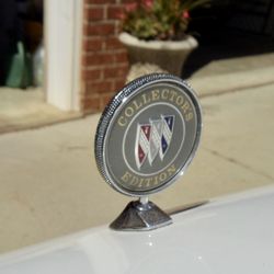 Liberty Tech and Tire - 1996 Buick Roadmaster Estate Wagon Collectors Edition