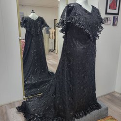 Mona's Creations - Custom Holoku