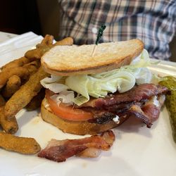 Woodbury Diner - BLT Sandwich