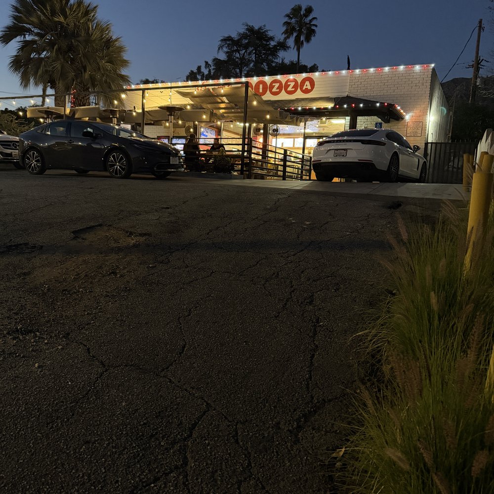 Prime Pizza - Pizza Near Me - Altadena, California