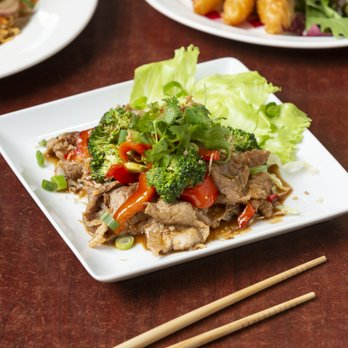 Dee Dee Thai Cuisine - Pad Gratiam Pik Tai - Thai Near Me - Moonee Ponds, VIC Dee Dee Thai Cuisine - Pad Gratiam Pik Tai - Thai Near Me - Moonee Ponds, VIC