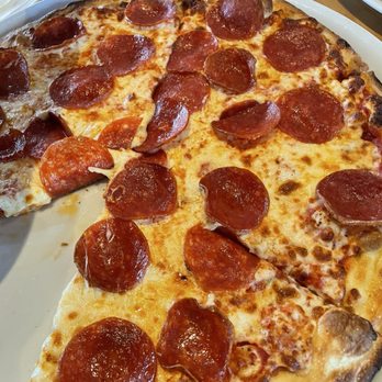 Firehall Pizza - Pepperoni pizza - Pizza Near Me - Blue Mountains, Ontario