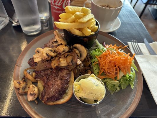 Cahersiveen Restaurants | Camo's by null