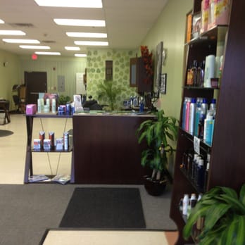 A Polished Image Salon Barber Shop - Hair Salons Near Me - Hooksett, New Hampshire