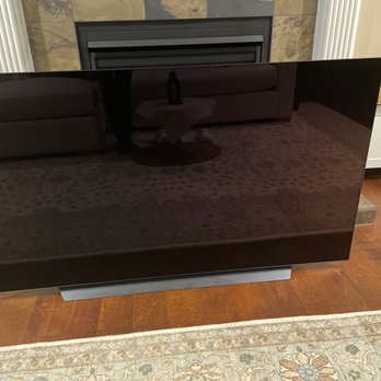 Eco Movers Moving & Storage - They carefully packed and carried in our 65 inch tv with no scratches! - Movers Near Me - Tacoma, Washington
